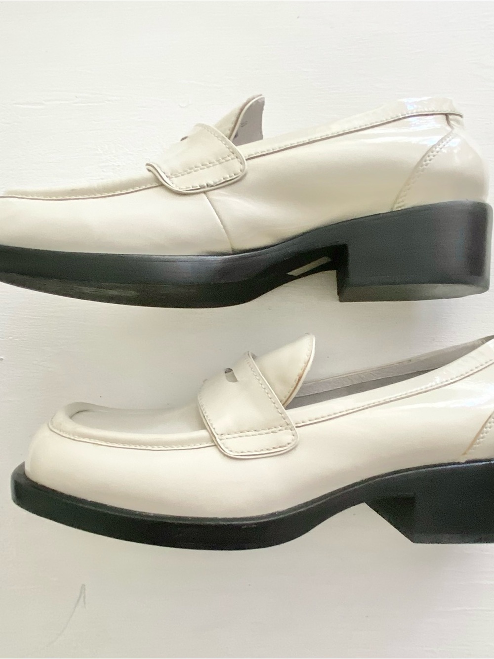 Jeffrey Campbell crinkle patent leather chunky loafers in ivory size 11 HTF - Picture 5 of 13